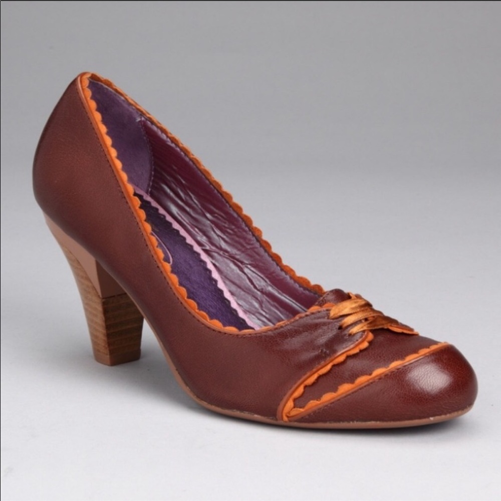 NWOT Anthro Poetic Licence Orient Express Heels